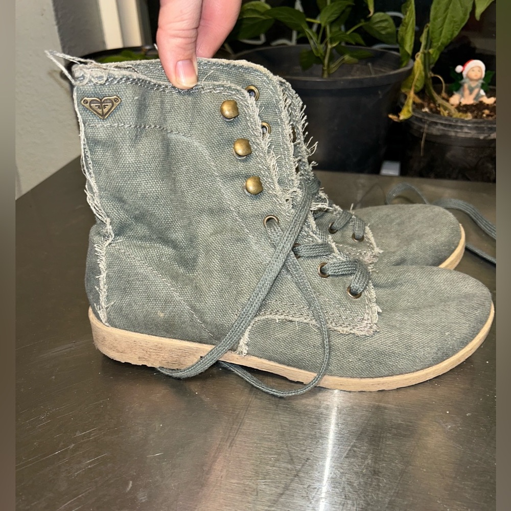 Roxy Boulder Denim/canvas booty women’s size 7.5